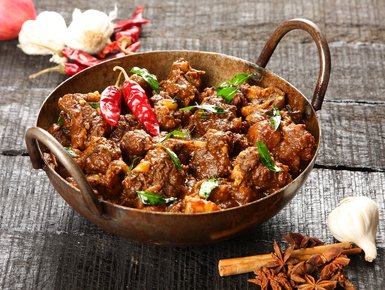 Beef curry with chilli peppers